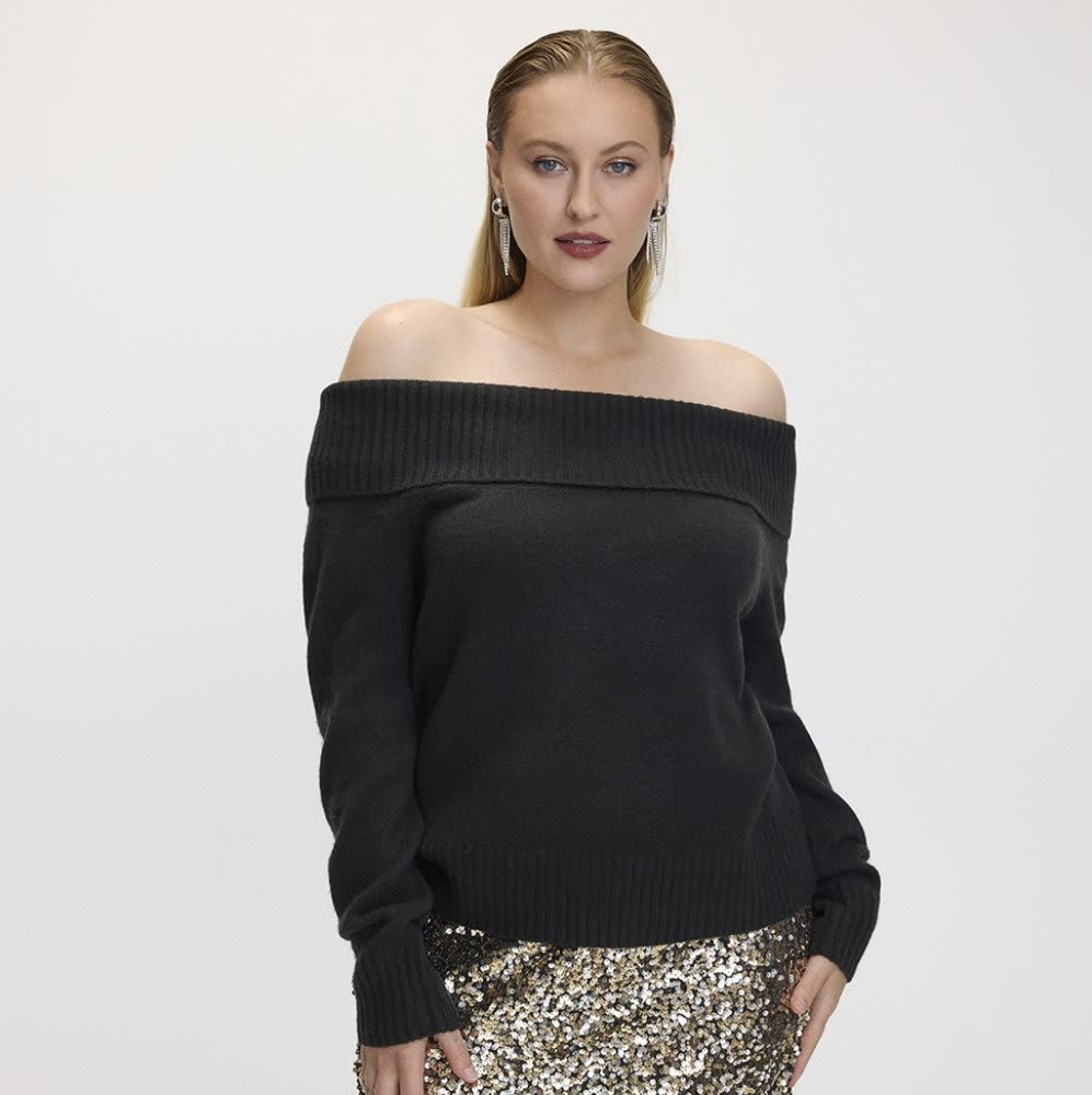Reitmans Off the shoulder Sweater